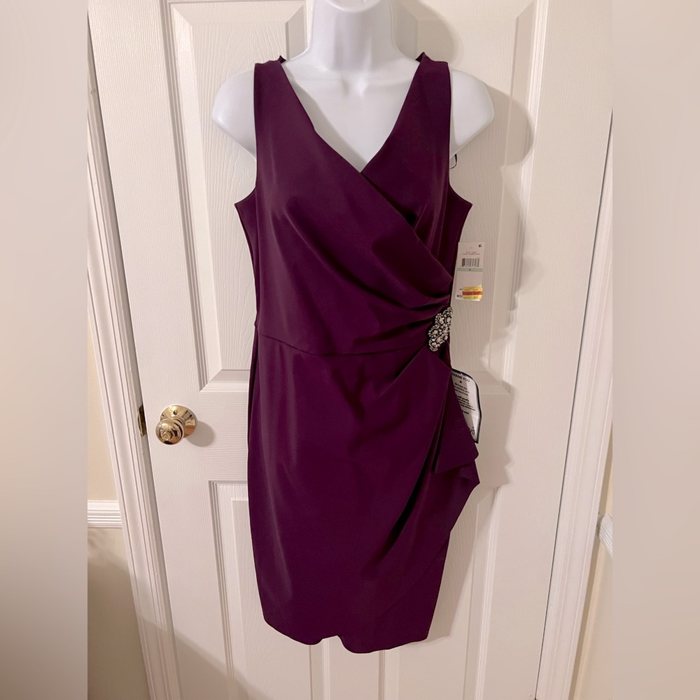 Cocktail Dress - Plum / Side Cubic Zoconia Broche